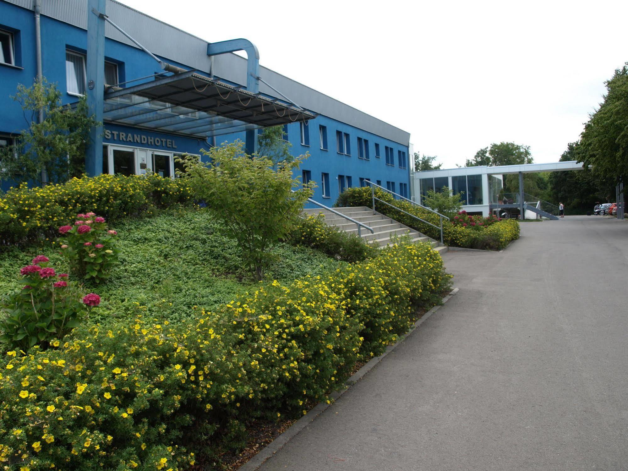 Strandhotel Senftenberger See Exterior photo