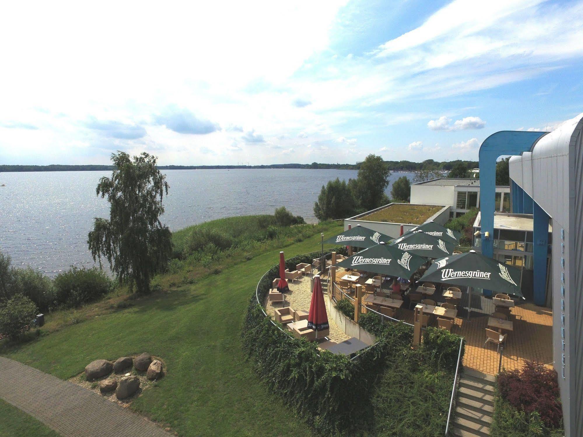 Strandhotel Senftenberger See Exterior photo